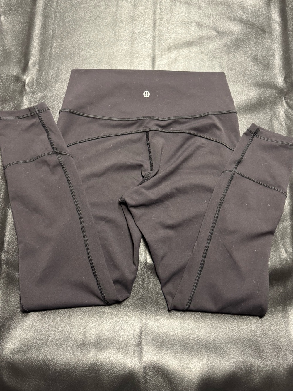 lululemon Black High-Rise Leggings movement tight ‘25 Everlux fabric size 8